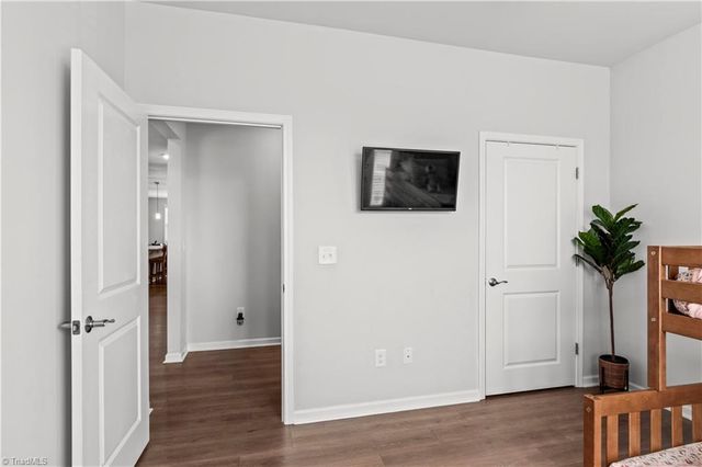 5237 Garnet Hill Drive, Clemmons, NC 27012