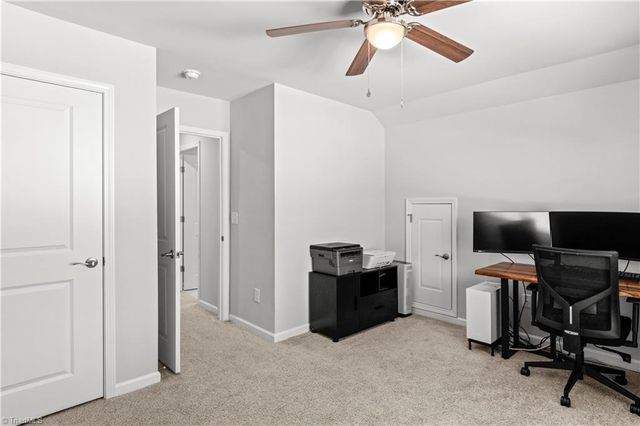 5237 Garnet Hill Drive, Clemmons, NC 27012