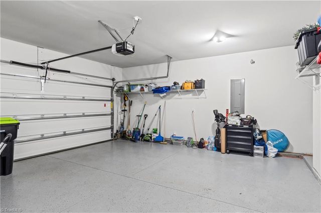 5237 Garnet Hill Drive, Clemmons, NC 27012