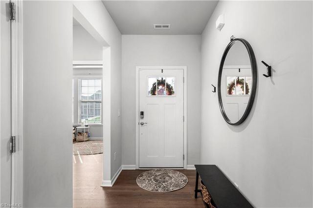 5237 Garnet Hill Drive, Clemmons, NC 27012