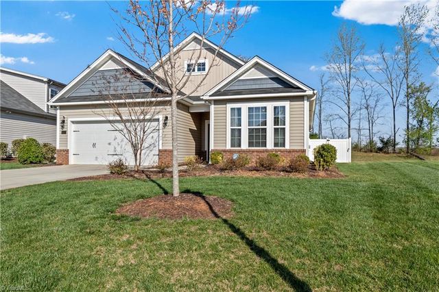 5237 Garnet Hill Drive, Clemmons, NC 27012