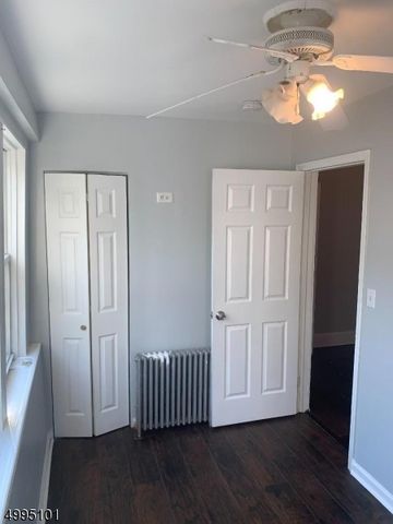 106 Summit St, East Orange City, NJ 07017