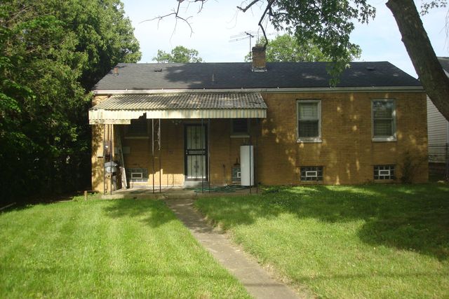 2740 Elkhart Street, Lake Station, IN 46405
