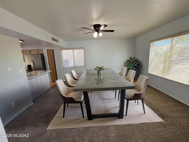 681 N Hearthside Lane, Tucson, AZ 85748