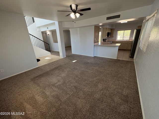 681 N Hearthside Lane, Tucson, AZ 85748