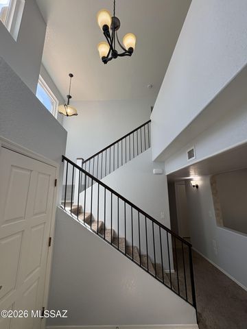 681 N Hearthside Lane, Tucson, AZ 85748