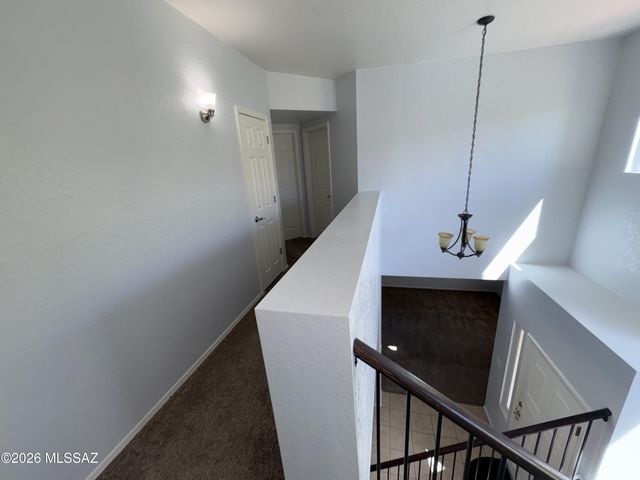 681 N Hearthside Lane, Tucson, AZ 85748