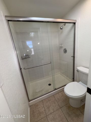 681 N Hearthside Lane, Tucson, AZ 85748