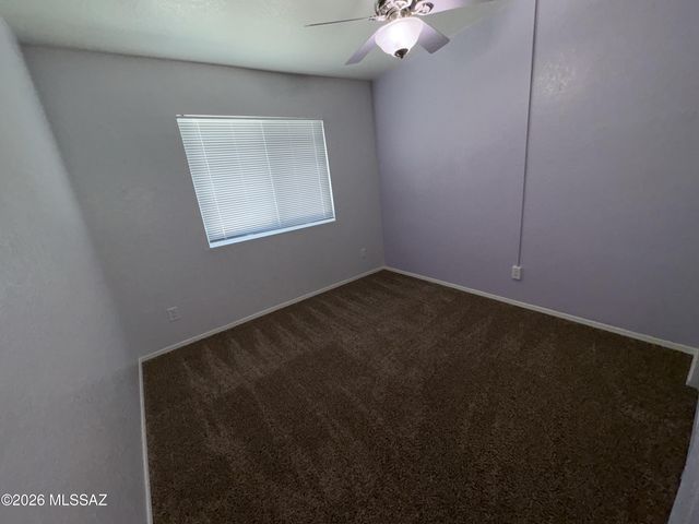 681 N Hearthside Lane, Tucson, AZ 85748