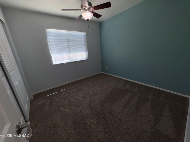 681 N Hearthside Lane, Tucson, AZ 85748