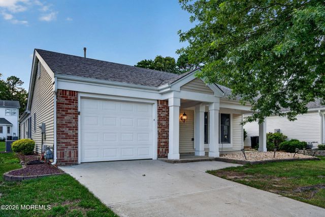 2381 Coral Leaf Road, Toms River, NJ 08755