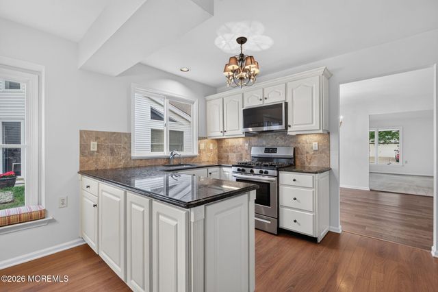 2381 Coral Leaf Road, Toms River, NJ 08755