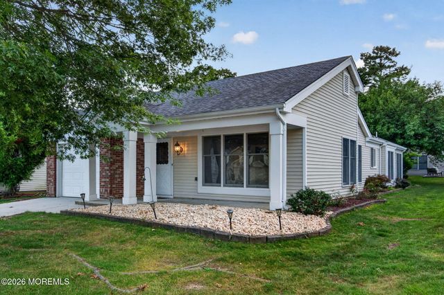 2381 Coral Leaf Road, Toms River, NJ 08755