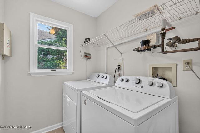 2381 Coral Leaf Road, Toms River, NJ 08755