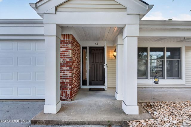 2381 Coral Leaf Road, Toms River, NJ 08755