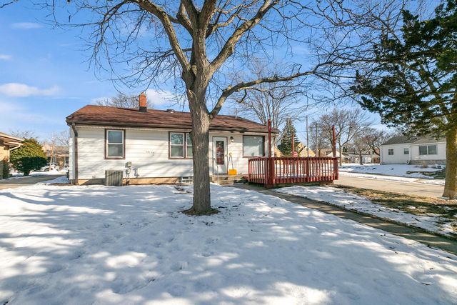 3203 N 94th STREET, Milwaukee, WI 53222