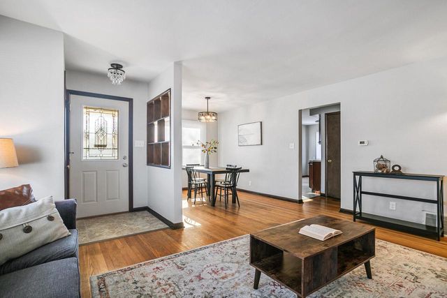 3203 N 94th STREET, Milwaukee, WI 53222