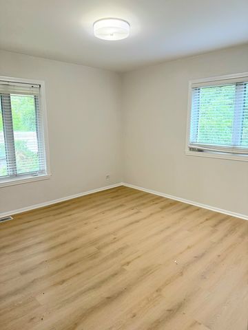 5185 Grand Avenue, Gurnee, IL 60031