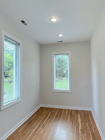 5185 Grand Avenue, Gurnee, IL 60031