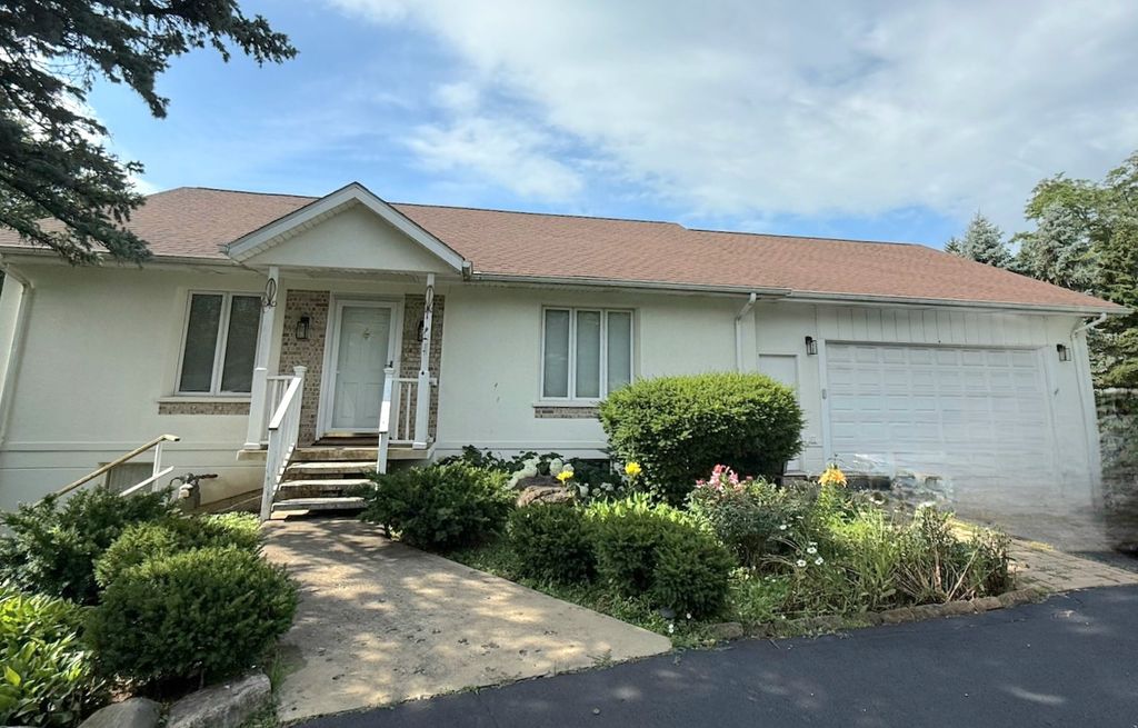 5185 Grand Avenue, Gurnee, IL 60031