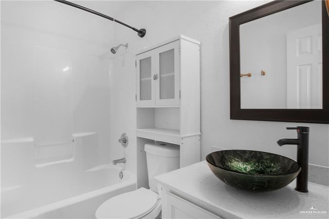 227 Vanilla Drive, Alamo, TX 78516