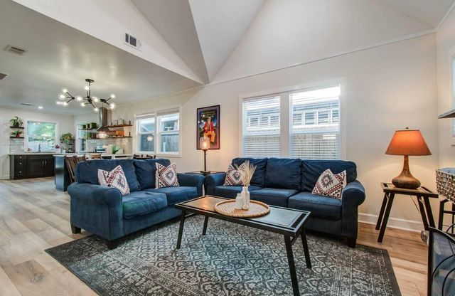 5312 Jefferson Street, Houston, TX 77023