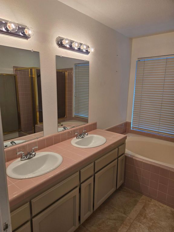 Image 18 of property listing at 1415 E Portland Avenue, Fresno, CA 93720