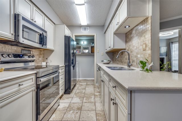 16301 Ledgemont Lane 179, Addison, TX 75001