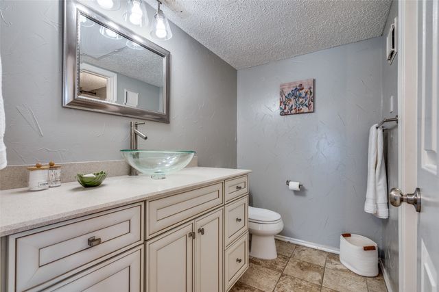 16301 Ledgemont Lane 179, Addison, TX 75001