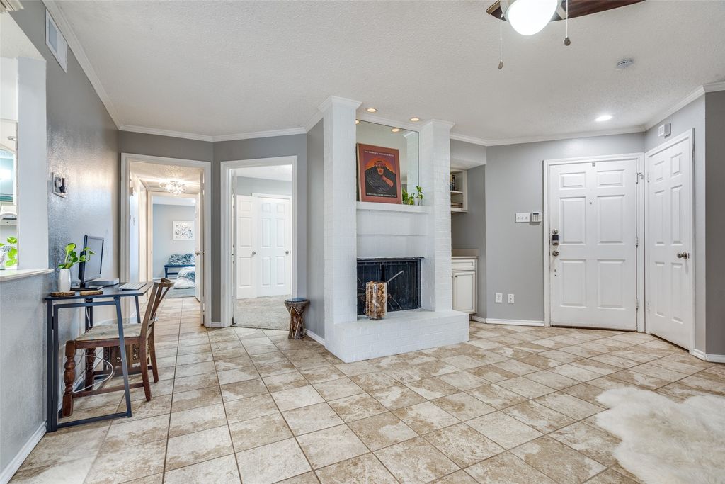 16301 Ledgemont Lane 179, Addison, TX 75001