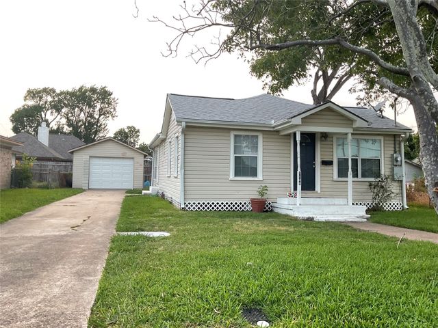 1106 Elm Street, Deer Park, TX 77536