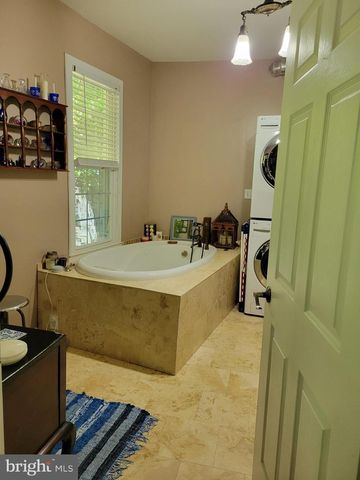 2 BROADWAY CIR, Cumberland, MD 21502