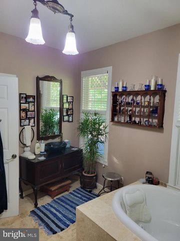 2 BROADWAY CIR, Cumberland, MD 21502