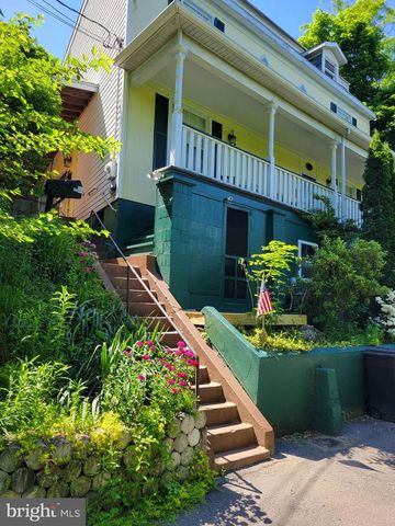 2 BROADWAY CIR, Cumberland, MD 21502