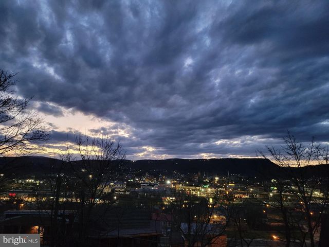 2 BROADWAY CIR, Cumberland, MD 21502