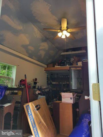 2 BROADWAY CIR, Cumberland, MD 21502