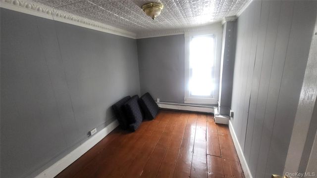 164 Thompson Street, Poughkeepsie, NY 12601