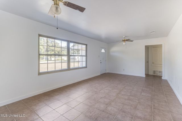 215 Ridgeway Drive, Gulfport, MS 39507