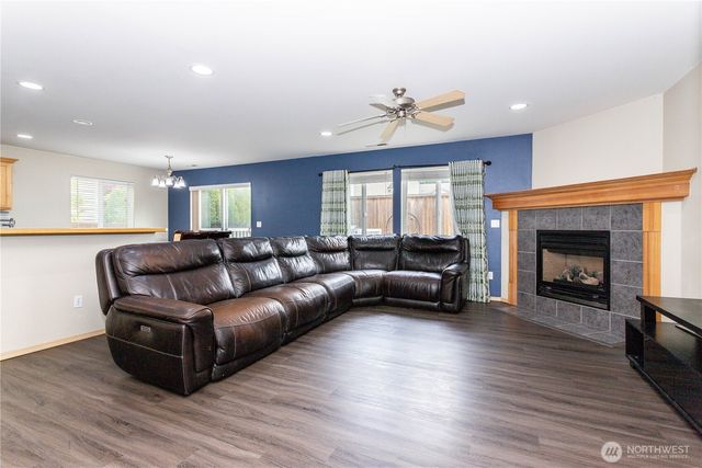 324 Kirkland Place SE, Renton, WA 98056