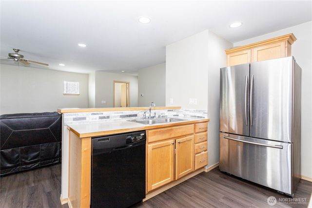324 Kirkland Place SE, Renton, WA 98056