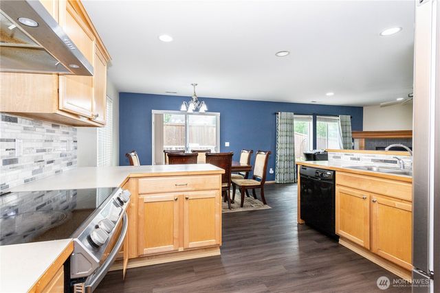 324 Kirkland Place SE, Renton, WA 98056
