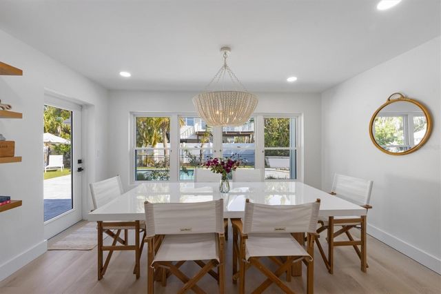 414 79TH STREET, Holmes Beach, FL 34217