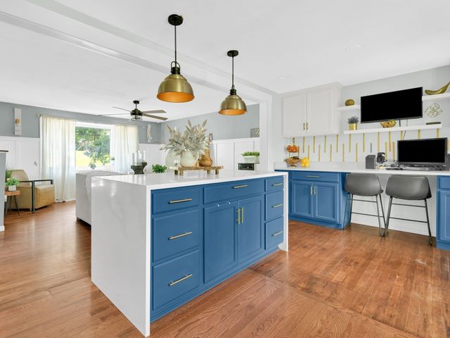 199 Greenville, North Smithfield, RI 02896