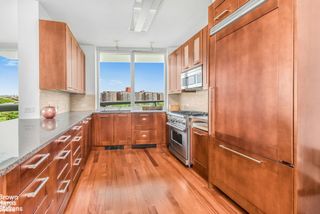 640 W 237TH Street # 10C, New York City, NY 10463