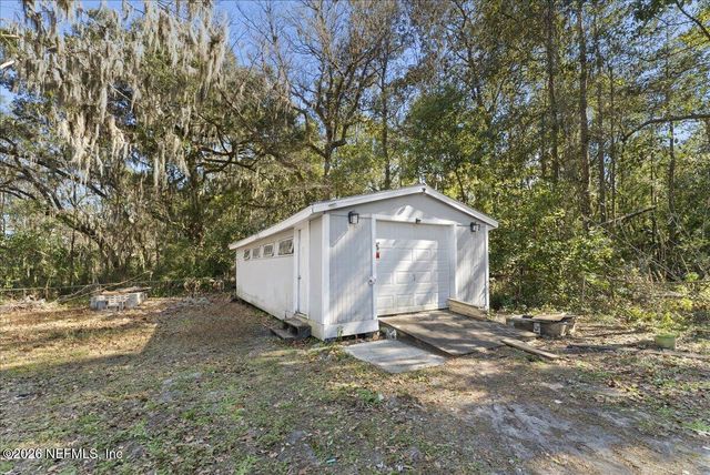 10565 BESSENT Road N, Jacksonville, FL 32218