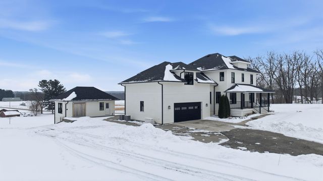 10001 N Beverly Lane, La Porte, IN 46350