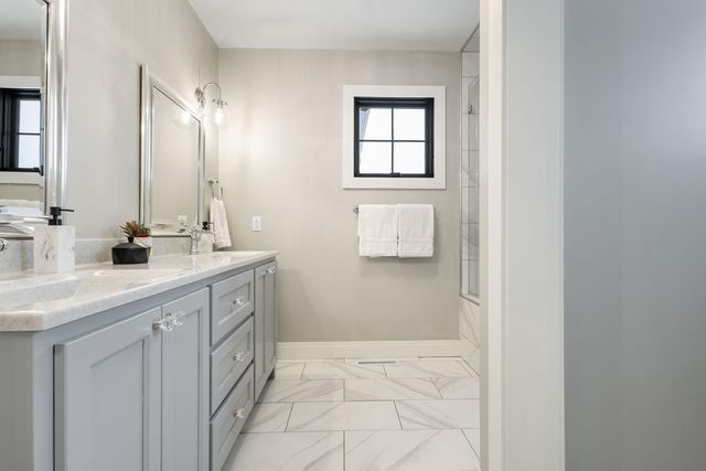 10001 N Beverly Lane, La Porte, IN 46350