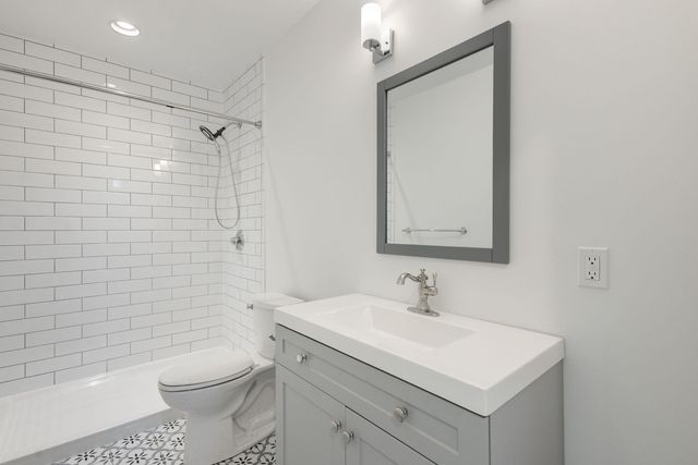 10001 N Beverly Lane, La Porte, IN 46350