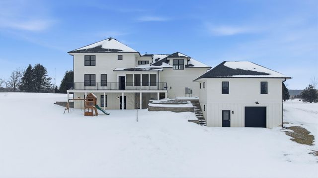 10001 N Beverly Lane, La Porte, IN 46350