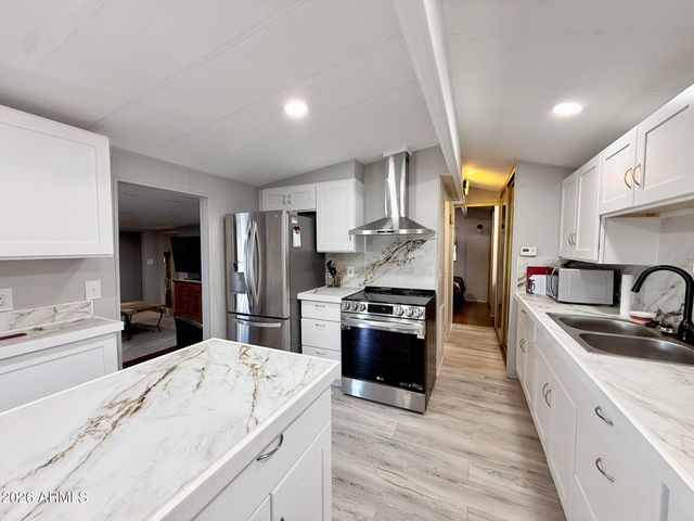 8865 E BASELINE Road 1028, Mesa, AZ 85209